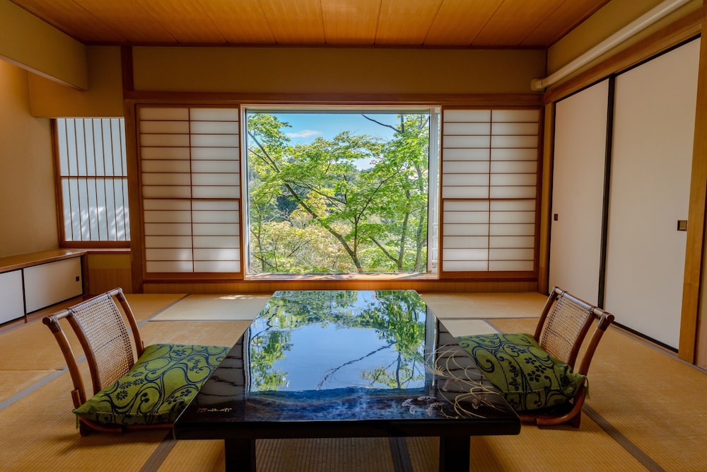 Tateshina Grand Hotel Takinoyu