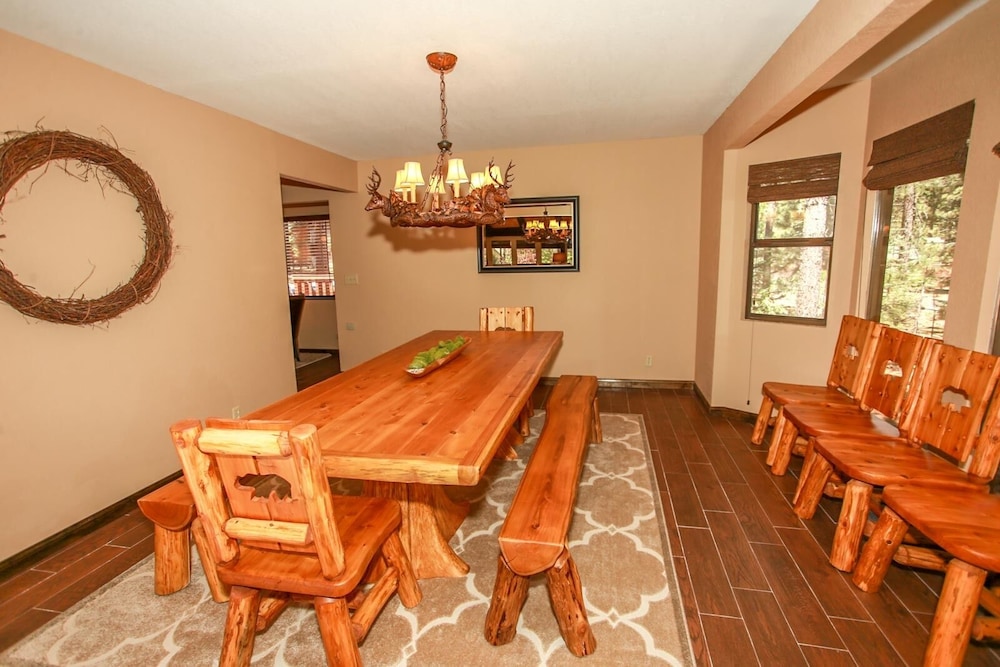 The Lodge At Snow Summit 6 Bedroom Residence by RedAwning