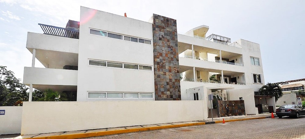 Mamitas Village 202-B by Vimex