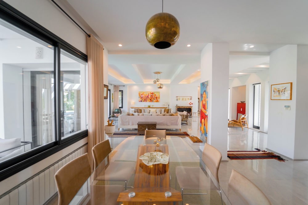 Villa Jar l Gance et Authenticit