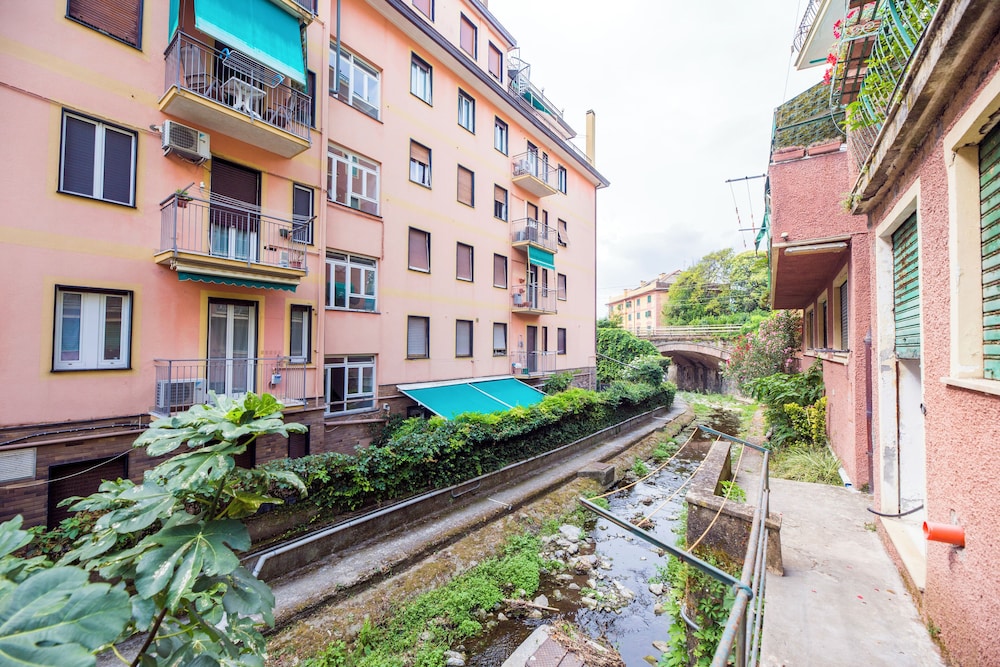 Bright Flat with Terrace near the Beach