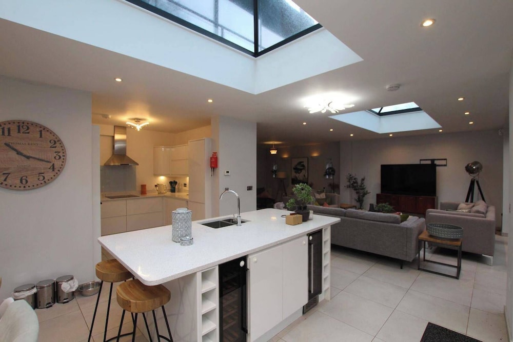 Essex Luxury Retreat With 6 Bedrooms