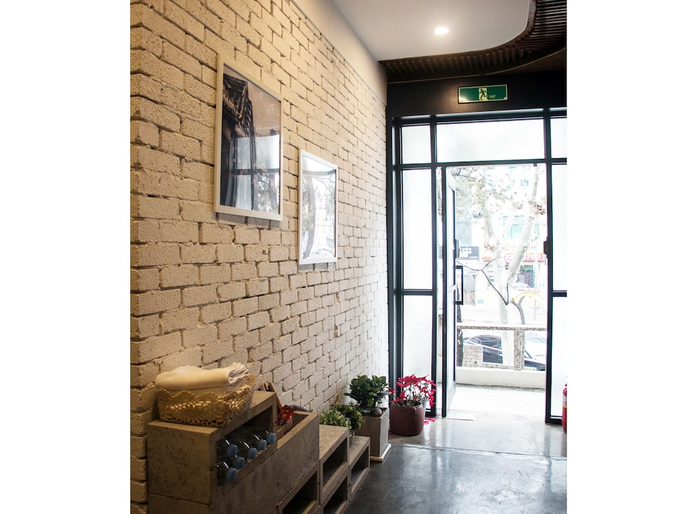 Hi Jun Guesthouse