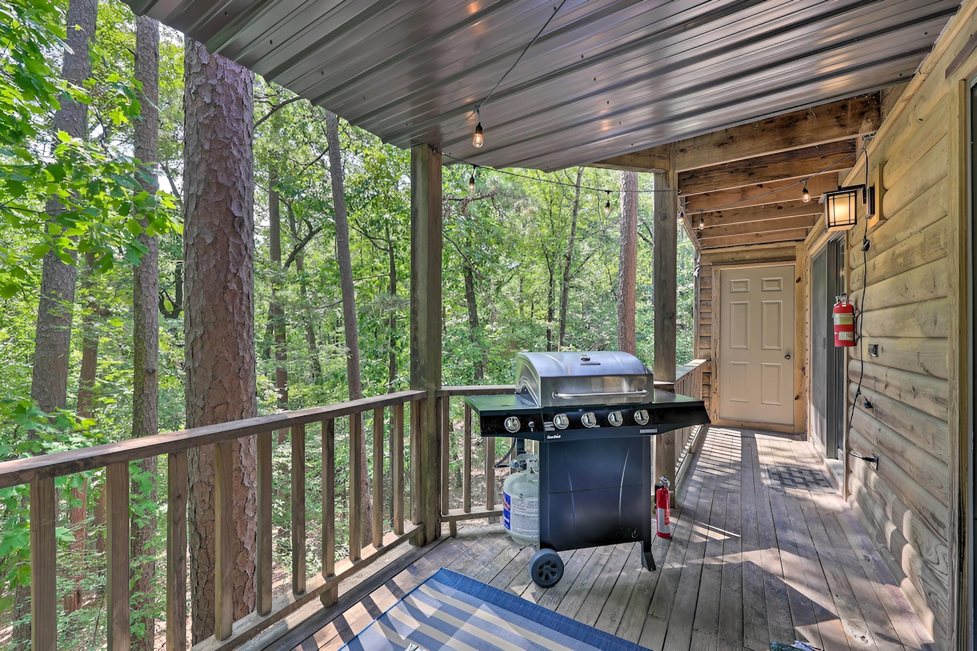 Mt Ida Condo on Lake Ouachita w/ Pool Access! view 5