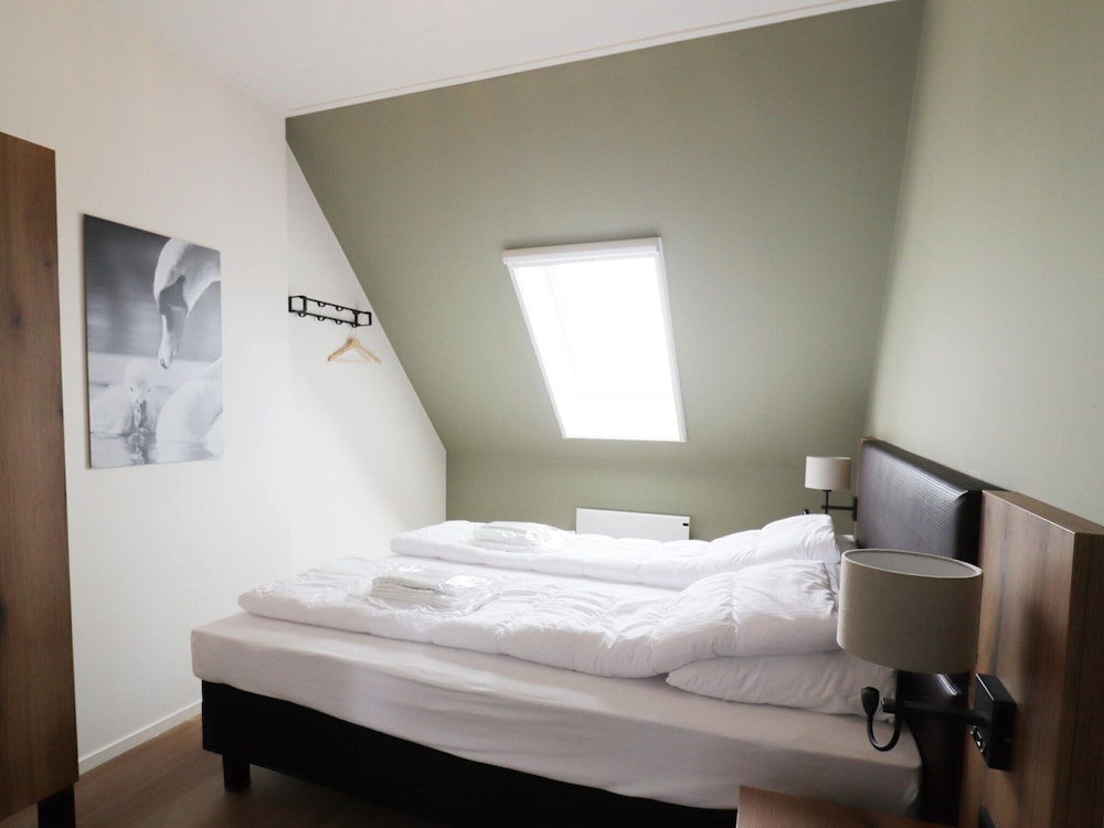 Great Villa on Frisian Water view 4