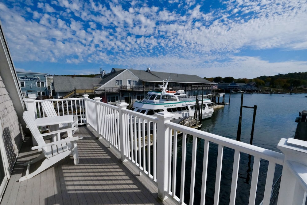 Fishermans Wharf Inn