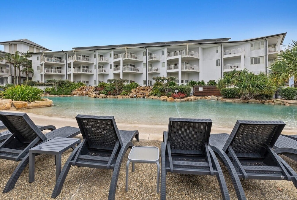 The Pool Resort Kingscliff - 2B Dual Key (1307/08) - Holiday Management Co.