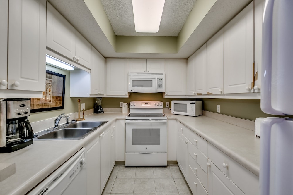 Ocean Bay Club by Condo-World