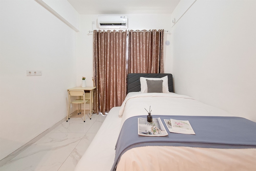 Simply Look Studio Room At Sky House Bsd Apartment