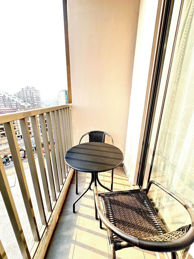 Loxwood Apartment