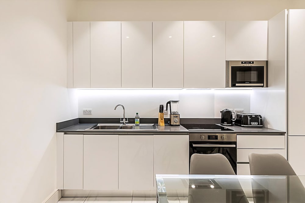 Stylish Two-bed Flat Near Oxford Circus