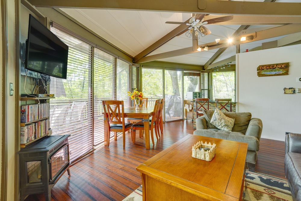 Jasper Hideaway w/ Spacious Deck + Community Pool view 5