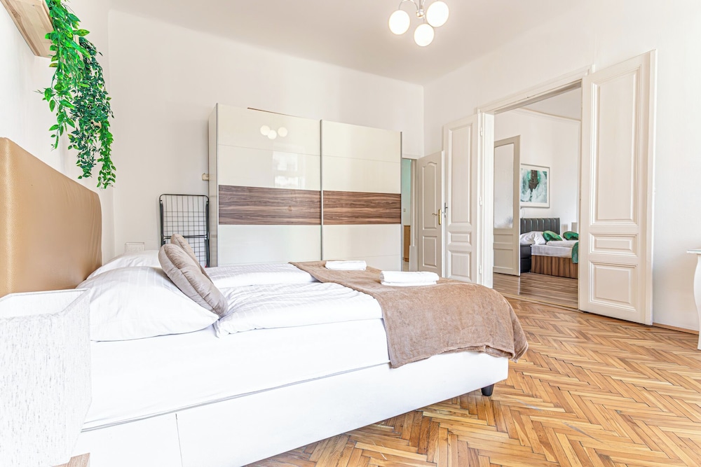 Cozy Longstay Room in a Central Location