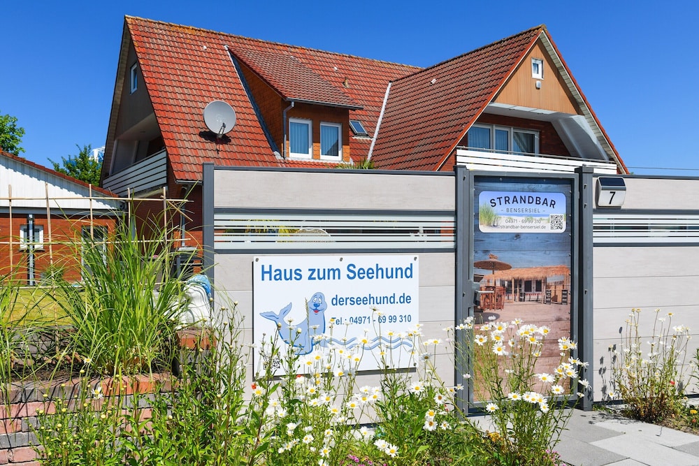 Gemuetliche Ferienwohnung mit Balkon in Bensersiel