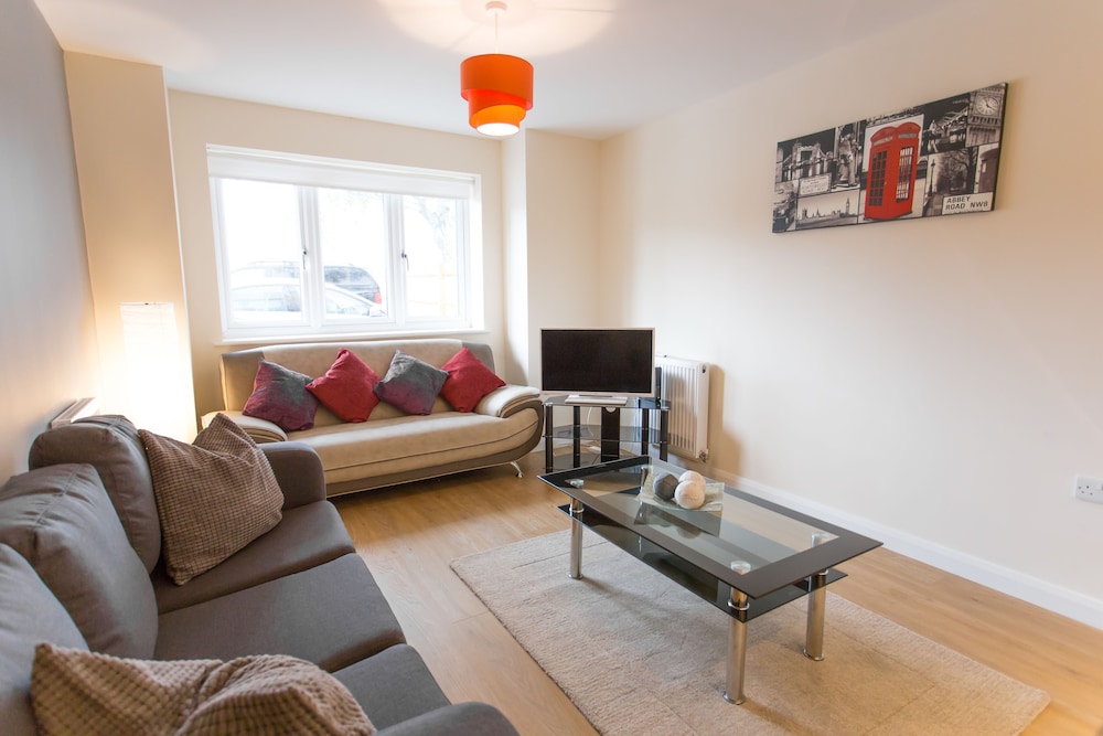 Oxford Vacations - Razia Apartments - Property Image 35