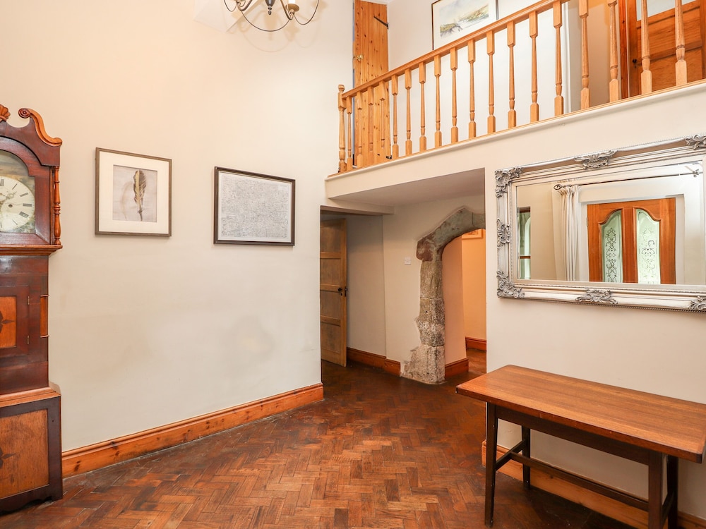 Abbey Cottage