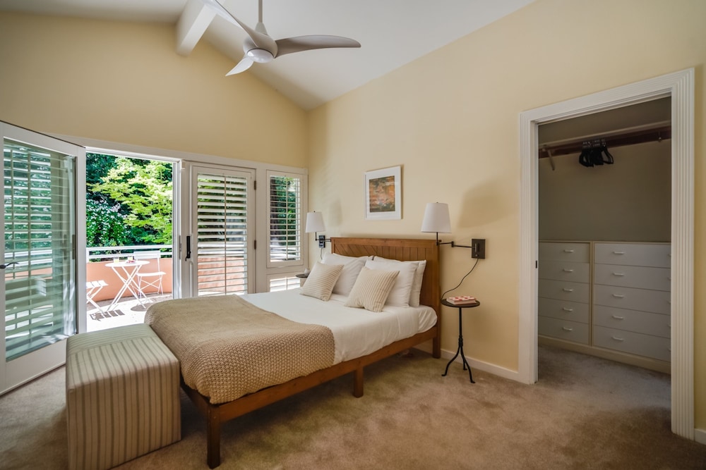 Le n by Avantstay Private Breathtaking Character Cottage w Pool Hot Tub