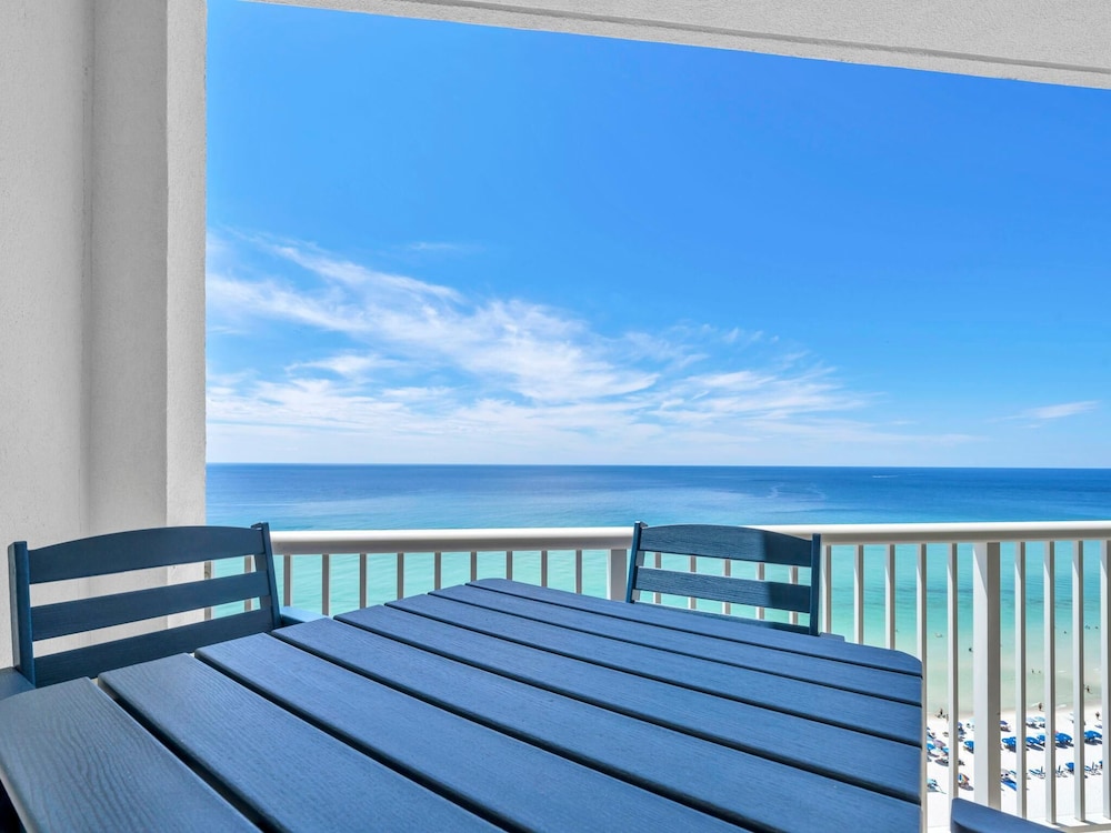 Majestic Beach Towers 2-1608