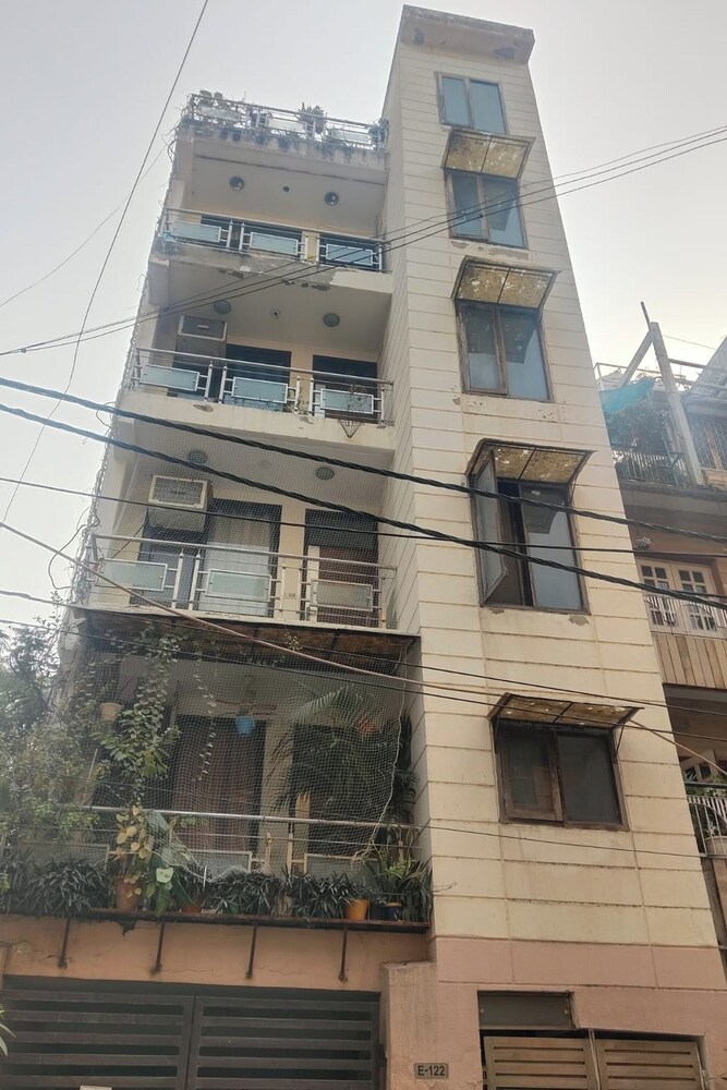 Metrolink Apartment & Suites-East Of Kailash