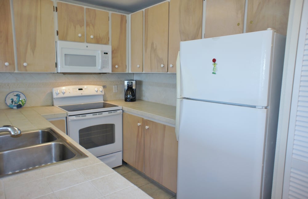 Direct Ocean Front In-unit Wifi Concierge Included - Vrkcv