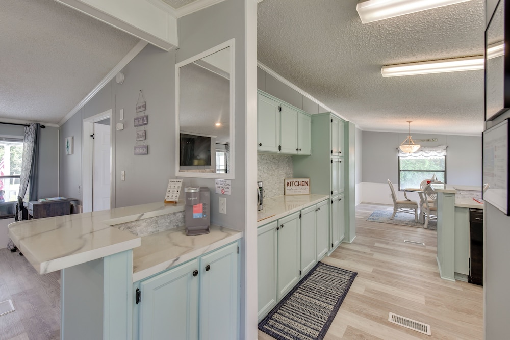 PCB Family Home w/ Sunroom, 1 Mi to Shore!