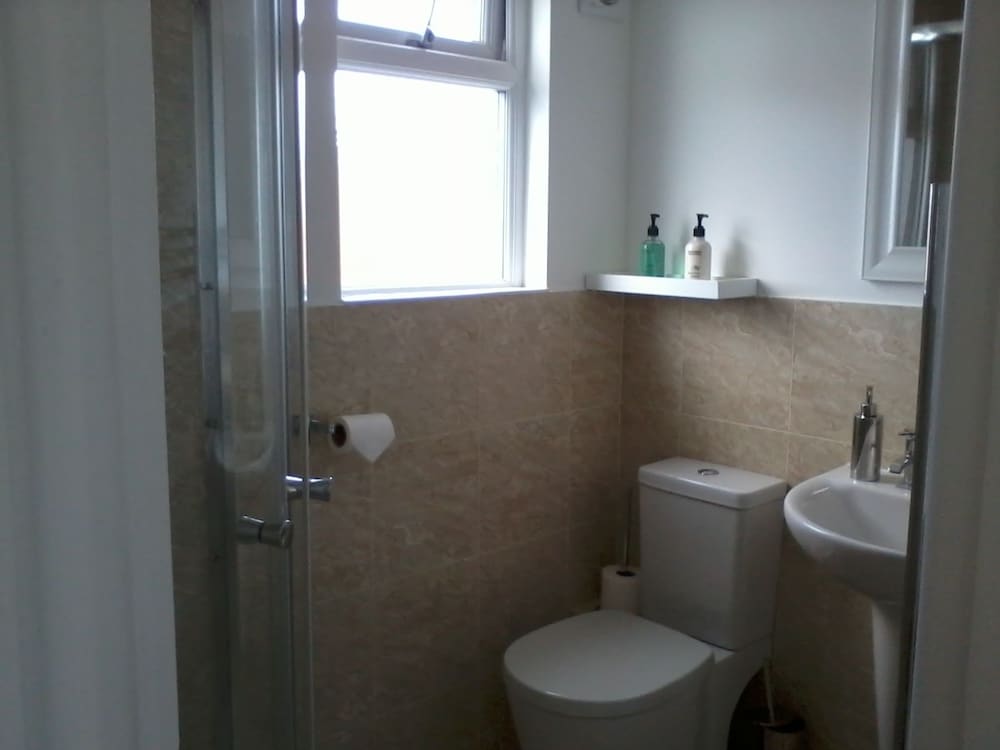 Barnes's Rest Bed & Breakfast & Caravan