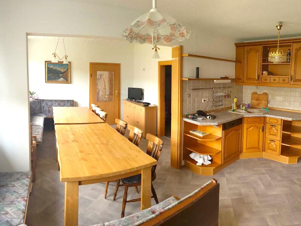 Ferienhaus in Barenstein bei Grunen Hugeln