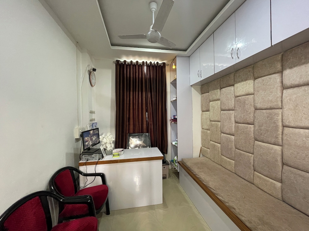 Raimona Residency