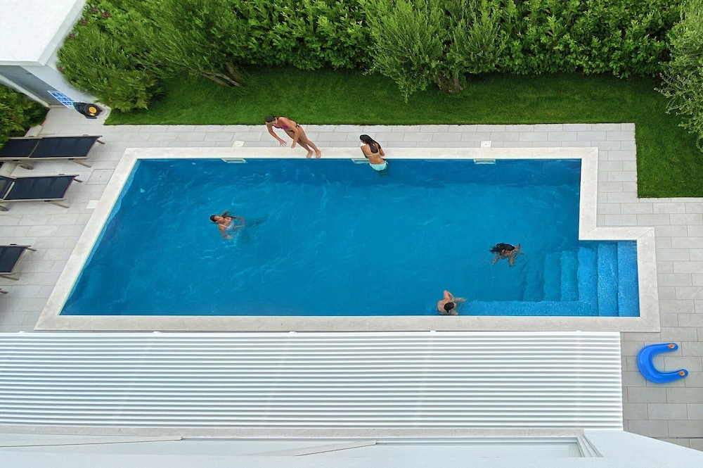 5-bedroom Villa Near Split With Pool