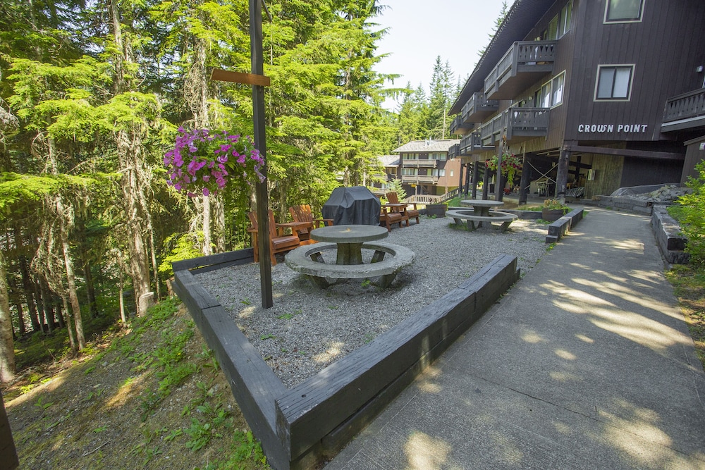 Crystal Chalets Condominiums at Crystal Mountain Ski Resort