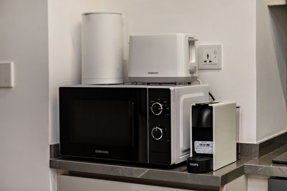 Modern Studio at Paragon