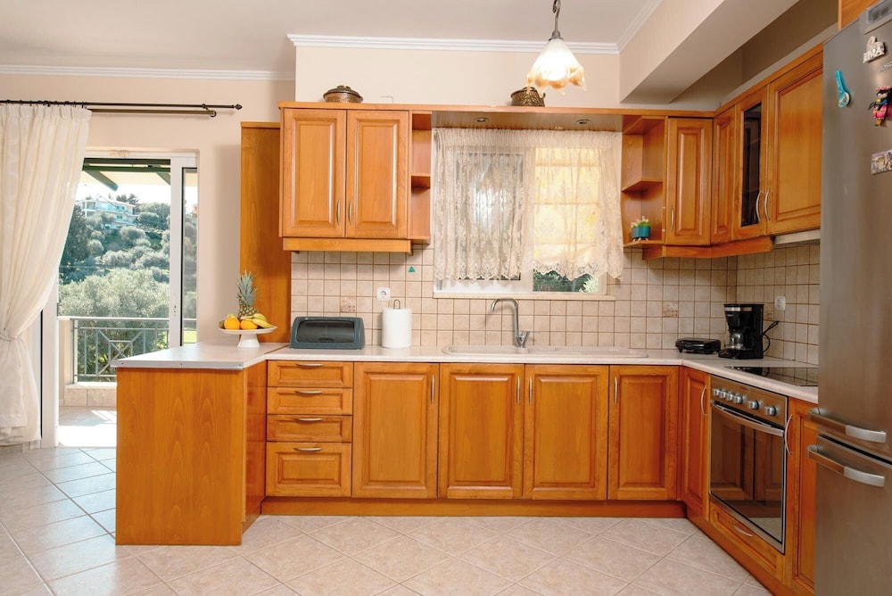 OLIA APARTMENTS LYGIA