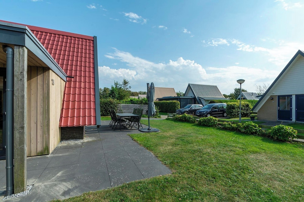 Holiday Home in Groote Keeten With Garden