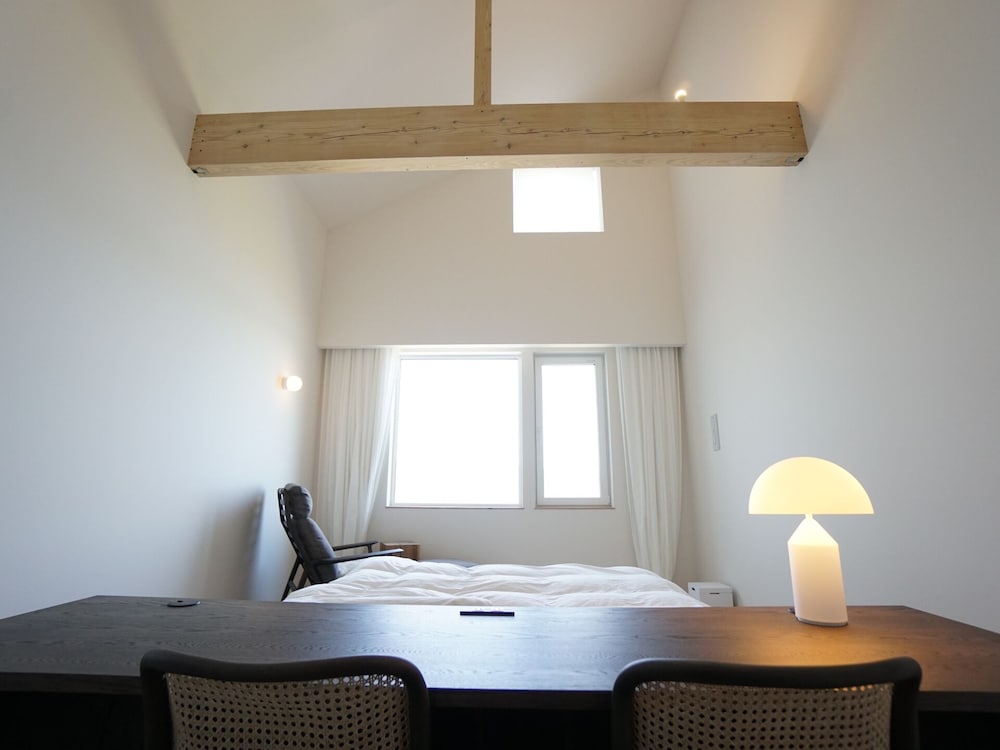 Sansui Lakeside Villa