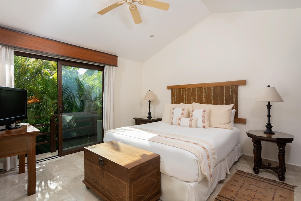 La Serenata in Punta Mita