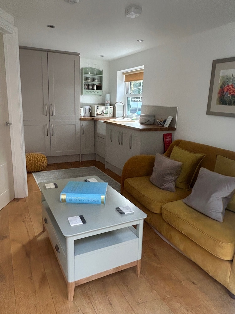 Cozy Chalet in Abergavenny