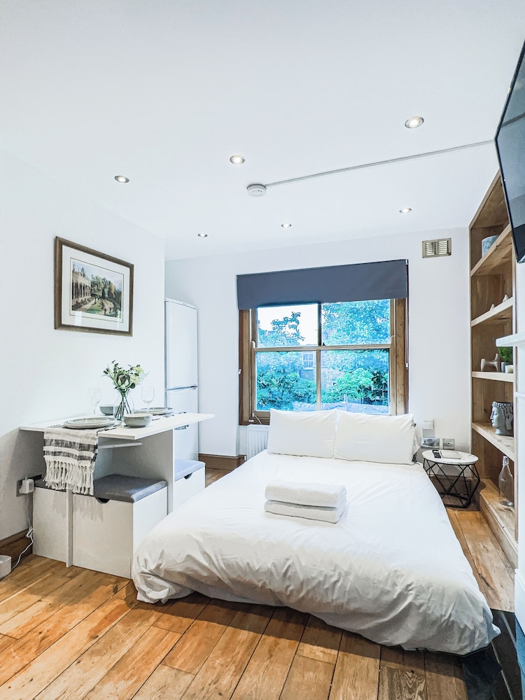 Imperial Earls Court Apartments