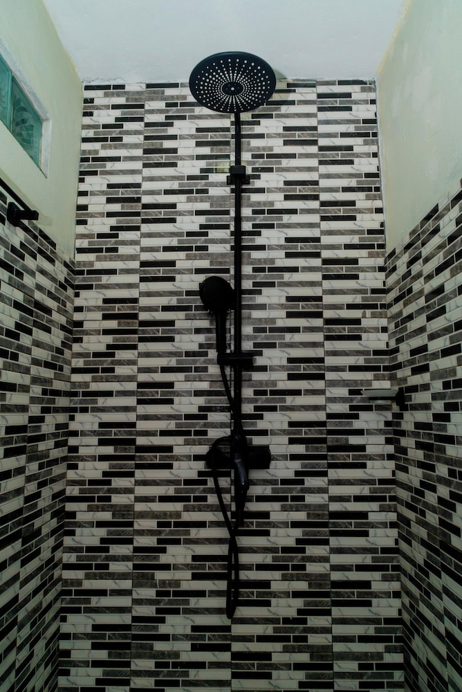 Cattleya Guest House