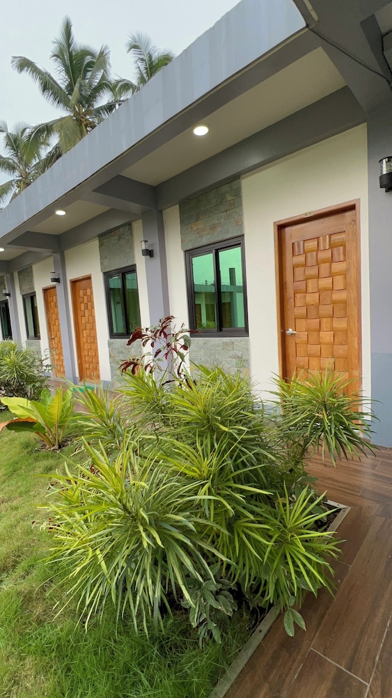 Lalies Inn