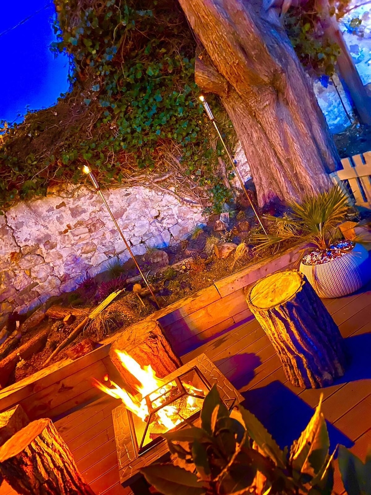 Bull Hotel