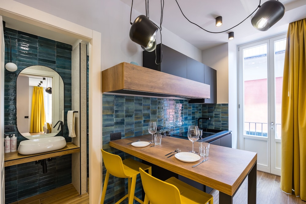 Tribunali Trendy Apartment by Wonderful Italy