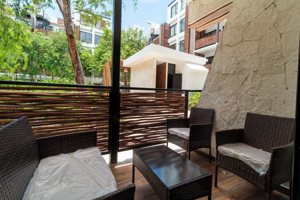 Apt with Private Rooftop Tulum 2 BR