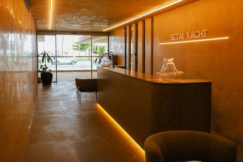 Setai Yacht Luxury - by Almare