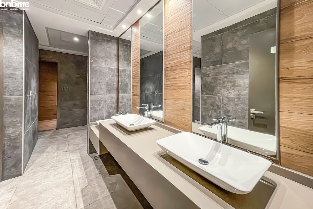 ST-AG Tower-2606 by bnbme homes