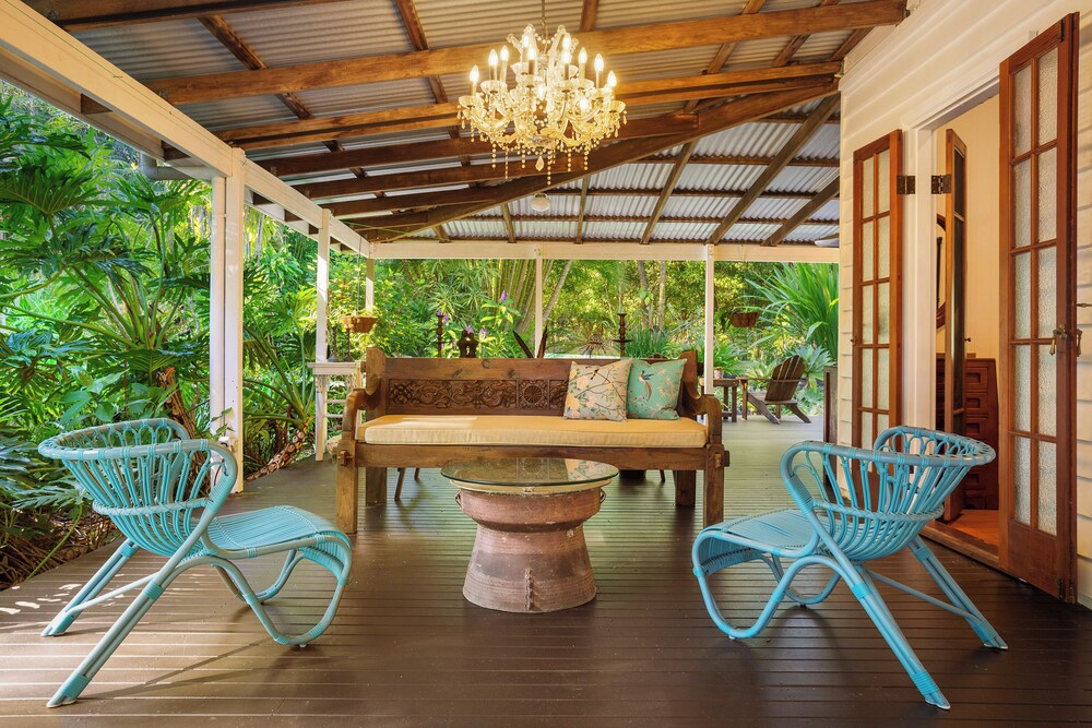 The Verandah House