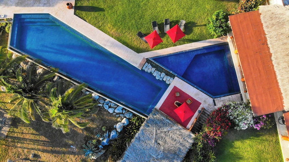 Casa Irekua Luxury beachfront retreat