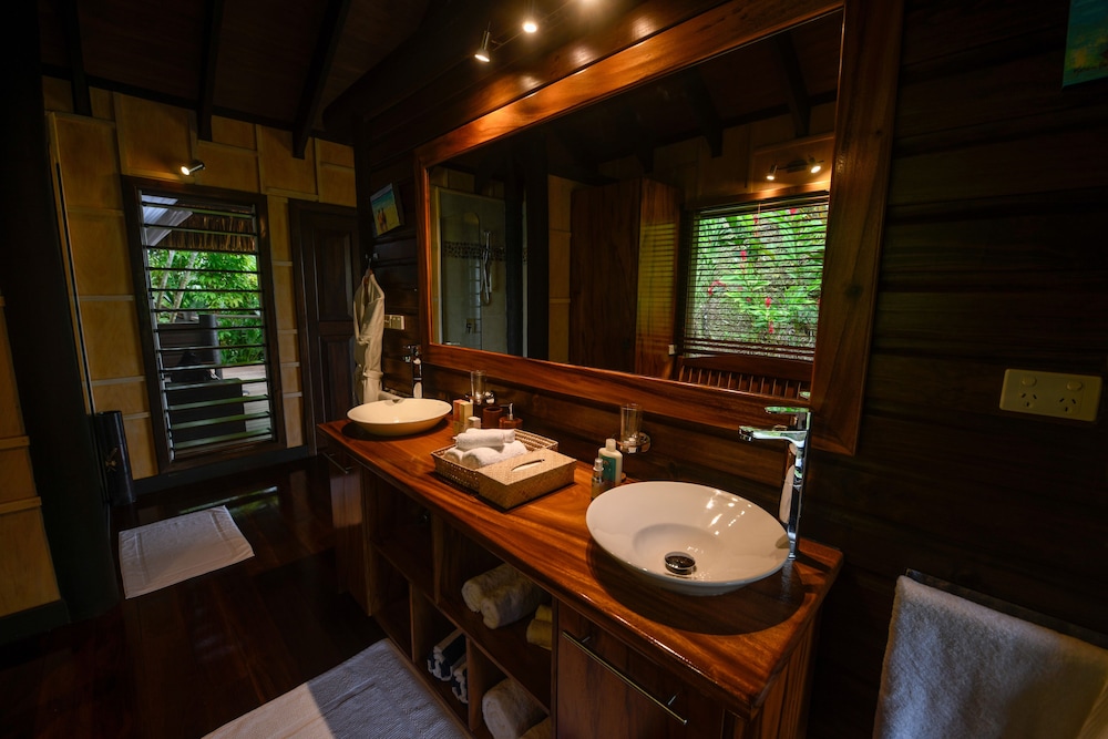 Emaho Sekawa Resort
