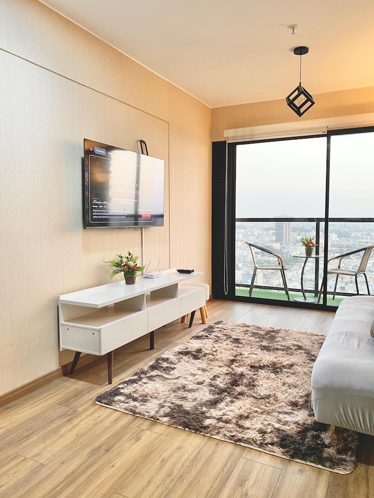 Apartment with San Isidro View (2802)