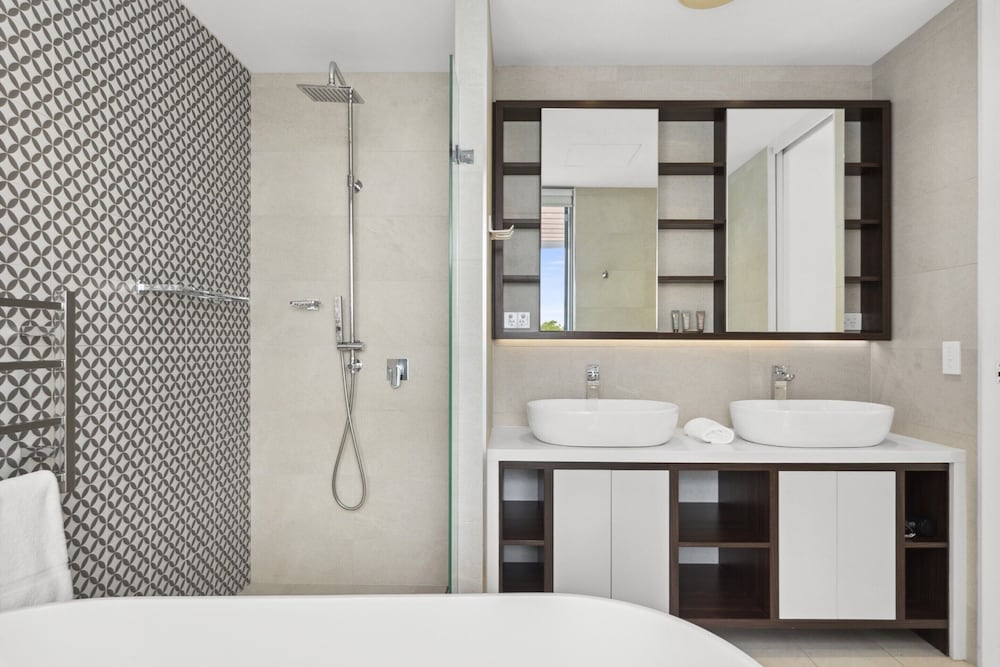 Bright & Modern 3-bed Townhouse in Rosebery