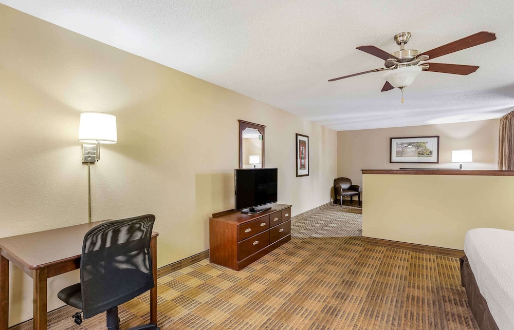 Extended Stay America Select Philadelphia Malvern Great Vall - Property Image 1